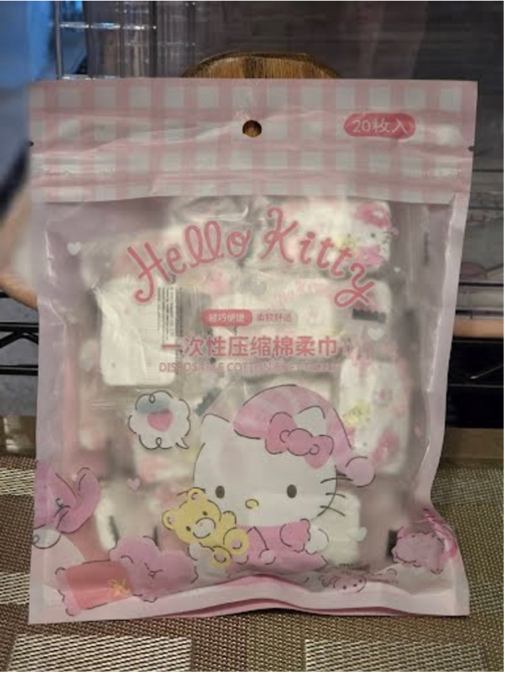#HK-2243 Hello Kitty Sanrio 20 Pack Compressed Towels- Super Strong